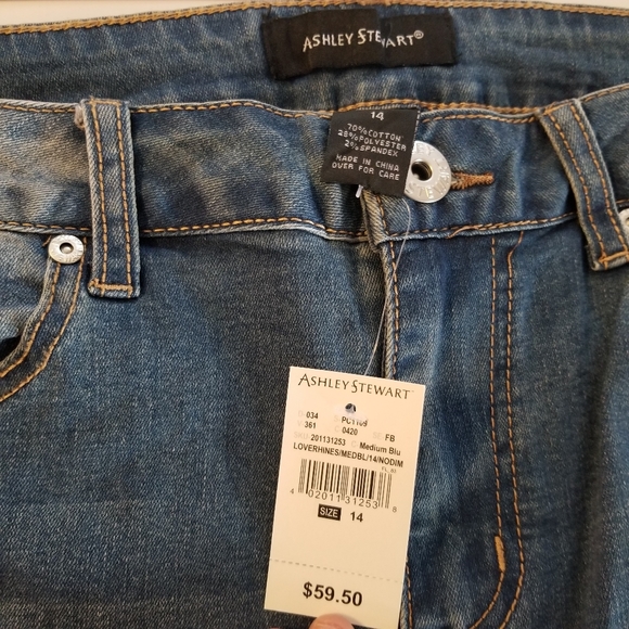 Size 14 LOVE Embroidered jeans - Picture 4 of 13